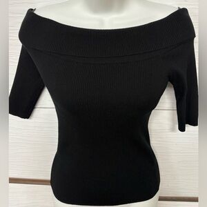 NWOT Contemporaine by Simons ribbed stretch 1/2 sleeeve top size medium